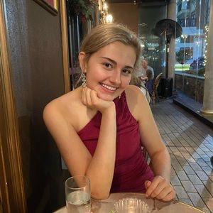 Meet your Posher, Sarah